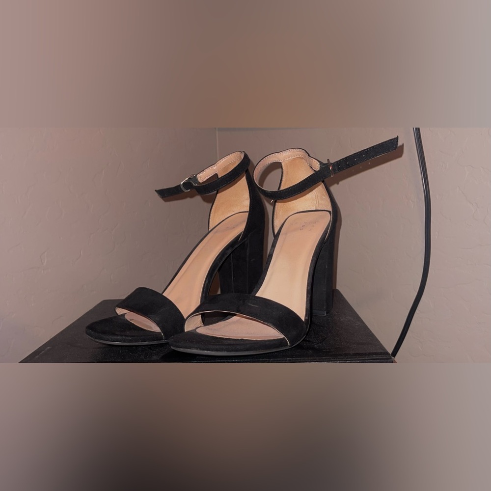 Black chunky heels
